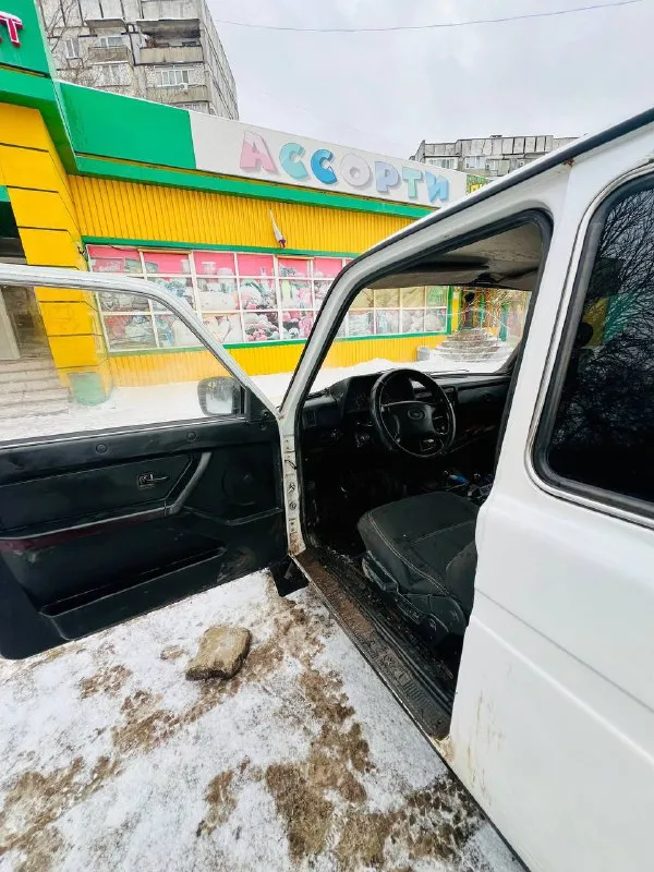 Нива 2121 2013 год инжектор 5 ступка техника идеал, двигатель как часики, ходовая вся перебрана без единых звуков, коробка 5 ступка нечего не выбивает, инжектор с гидрачем, осмотр макеевка, могу привезти куда нужно будет цена 320 000 +7 (949) 638-01-13 - фотография - 3