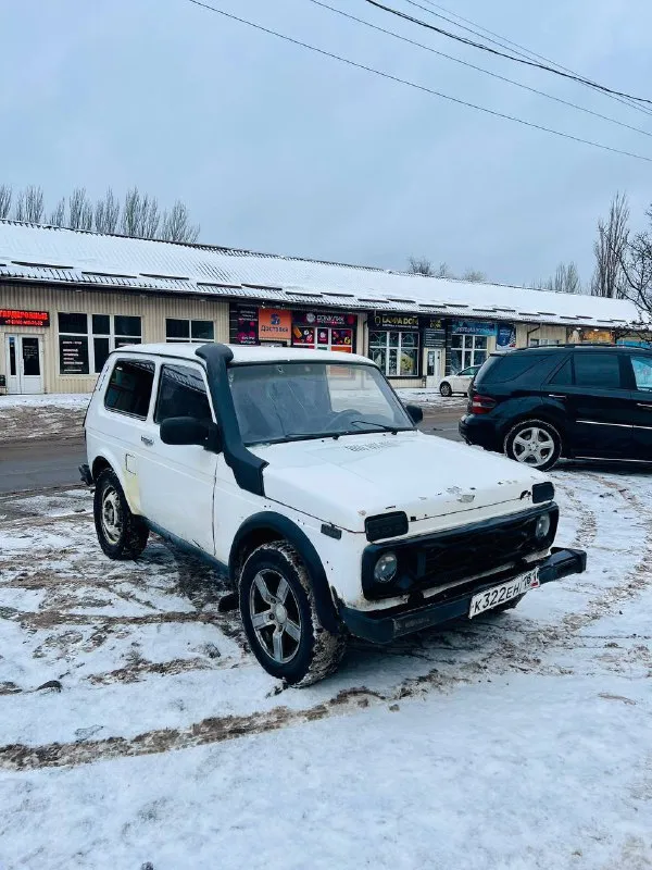 Нива 2121 2013 год инжектор 5 ступка техника идеал, двигатель как часики, ходовая вся перебрана без единых звуков, коробка 5 ступка нечего не выбивает, инжектор с гидрачем, осмотр макеевка, могу привезти куда нужно будет цена 320 000 +7 (949) 638-01-13 - фотография - 5