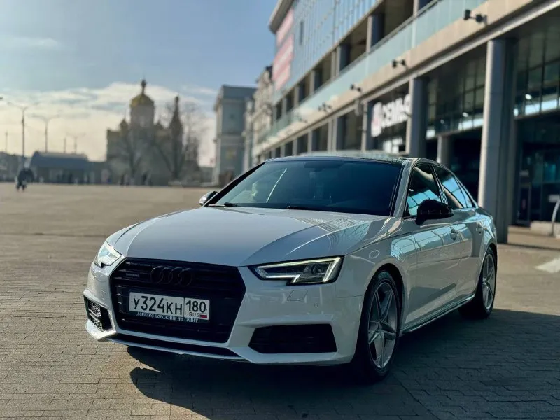Продам свою машину audi a4 sport 2.0 tfsi quattro (s line) 2017 год (полный привод) мощность двигате... - фотография
