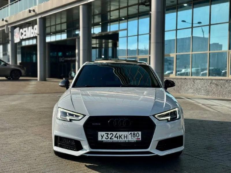 Продам свою машину audi a4 sport 2.0 tfsi quattro (s line) 2017 год (полный привод) мощность двигателя 249л. с, сделан stage 1. +- 320л. с s tronic. сделан легкий выхлоп звучит приятно. родной пробег 157 тысяч авто официал, не пригнанный что касается технической части масла фильтра меняю каждые 7 тысяч от замены до замены масла не берет что касается ходовой вложений никаких не требует как и по технической части все обслужено. кузов в отличном состоянии машина очень красивая и выделяется из потока. едет авто очень бодро ездить одно удовольствие! что касается комплектации в редкой и богатой комплектации оpигинaльные диски audi r18. чepный потолок. люк, комбинированная обивка сидений материалом alcantara (перфорированным) с кожей, с оттиском s line на спинках передних сидений полный электро пакет, электро зеркала, электро сидений, круиз контроль, 3х зонный климат контроль, датчик дождя, датчик света, подогревы сидений, подогрев руля, подогрев лобового, подогрев зеркал, под рулевые лепестки, выбор режима езды кнопка старт стоп. стоит расширенный планшет с сохранением заводского меню. и так далее расписывать много. я собственник оформлена на меня продавать буду я!! от машины не избавлюсь за машину не стыдно цена 2.250.000 кто приедет с деньгами будет хороший торг при виде денег. так же возможен обмен с вашей доплатой нахожусь в донецке +79495721215 - фотография - 5