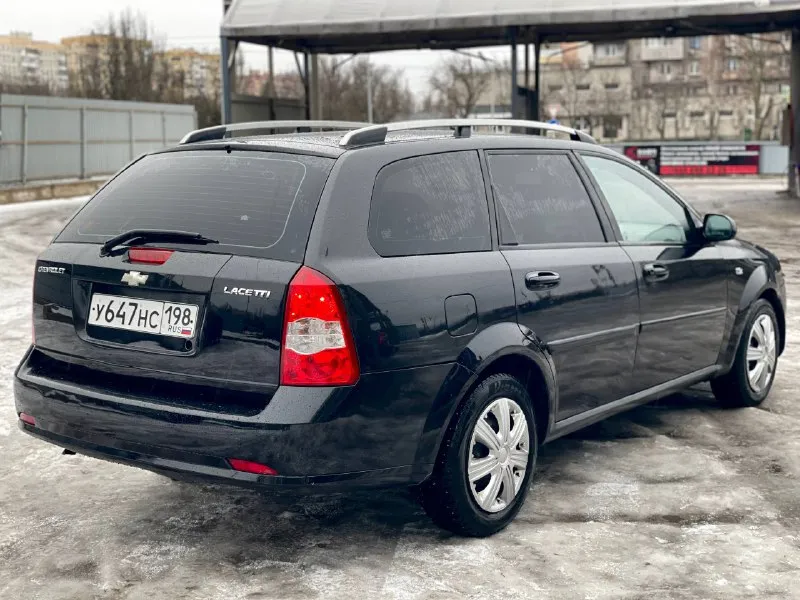 (продам) chivrolet lacetti год выпуска 2008 обьем 1.6 универсал автомобиль без вложений двигатель 1.6 в прекрасном состоянии не дымит не троит масло не расходует тяга отличная коробка без нареканий не хрустит не выбивает ходовая мягкая не стучит не гремит по кузову рыжиков гнили нет дно пороги стаканы аланджероны целые салон чистый ухоженный сидение не продавлены салон не прокурен комплектация кондиционер 4 стеклоподъемника абс 2 подушки безопасности противотуманые фары мультимедиа диски r15 свежая зимняя резина регулировка зеркал обогрев заднего стекла юридически кристальна чиста город осмотра мариуполь номер для звонка +7 (949) 085-43-96 номер для смс +79620026211 (цена) 465.000₽ хороший торг у капота - фотография - 5