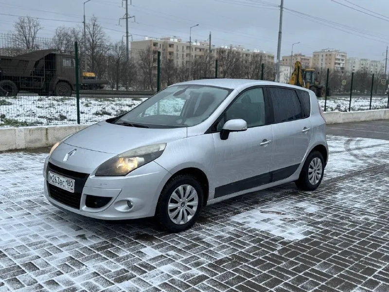 Продаётся стильный и комфортабельный семейный автомобиль ** renault scénic 2** 2010 года выпуска. мо... - фотография