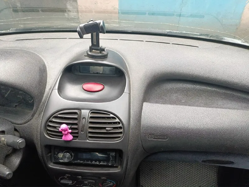 Продам peugeot 206.год 1999.бензин. кузов оценкованый. механика донецк. цена 185.т. руб. тел +79498003232 любое оформление уже на 180. возможен обмен 📞 звоните: +7(949)8003232 - фотография - 7