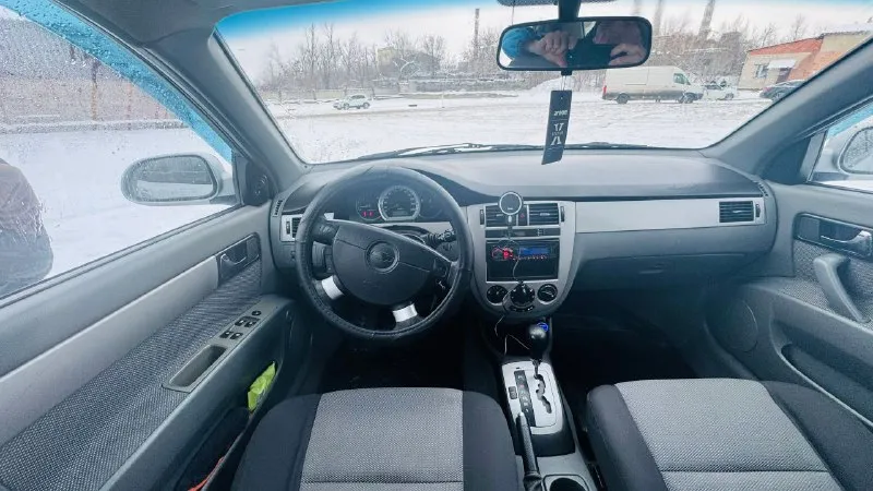 Шевроле лачетти 2008г 1.6л бензин автомат 163000км кондиционер стеклоподъемники мультируль эл. зеркала два ключа два комплекта резины состояние очень хорошее цена: 590,000₽ торг +79493903042 - фотография - 7