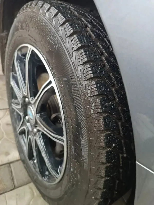 Хундай солярис 2 2019год двигатель 1.4. кпп ручная 6 скоростей. пробег 112000км. продажа от собственника, я хозяин. установлена сигнализация. авто очень экономичный. лед свет. хорошая магнитола с яндекс навигатором. подогрев зеркал и заднего стекла. подогрев передних сидений. центральный подлокотник. видеорегистратор. камера заднего вида. машина обработана этим летом. сделана шумоизоляция арок. состояние очень хорошее. два комплекта колес, резина зимняя и диски легкосплавные новые. торг реальному покупателю. цена 1160000. +79493451399 📞 звоните: +7(949)3451399 - фотография - 6