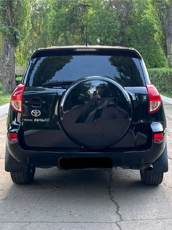 Продам toyota рав 4 2008 года реальный пробег 205000 двигатель 2.0 л. кпп автомат полный привод состояние авто на 4, кузов в отличном состоянии без рыжиков и деформации, салон ходовая в хорошем состоянии, за машину не стыдно на ней ездили только женщины звоните все расскажу два комплекта резины на дисках цена 1250000 торг +79493207147 📞 звоните: +7(949)3207147 - фотография - 3