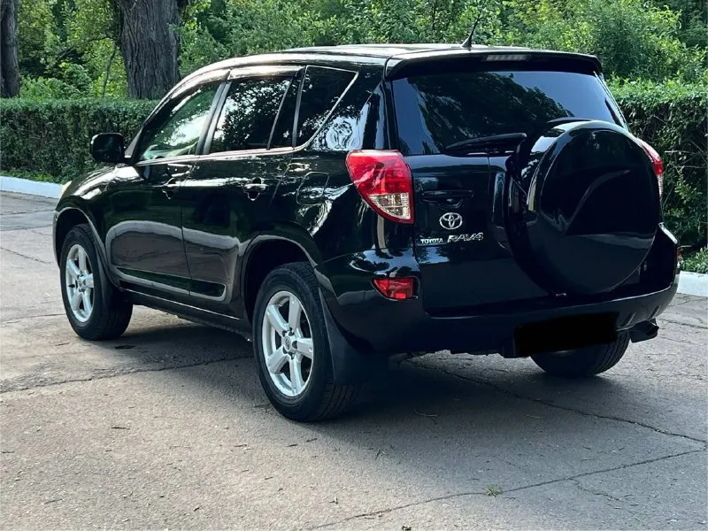 Продам toyota рав 4 2008 года реальный пробег 205000 двигатель 2.0 л. кпп автомат полный привод состояние авто на 4, кузов в отличном состоянии без рыжиков и деформации, салон ходовая в хорошем состоянии, за машину не стыдно на ней ездили только женщины звоните все расскажу два комплекта резины на дисках цена 1250000 торг +79493207147 📞 звоните: +7(949)3207147 - фотография - 5