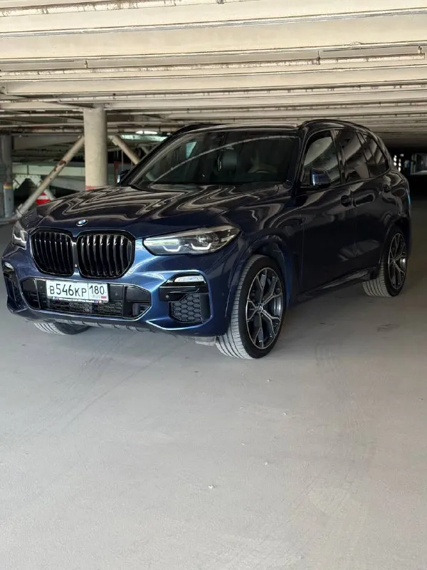 Bmw x5 g05 2018 года 40i b58, пробег 120.000 км. заводской m-pack два комплекта колес r21-r20. сдела... - фотография