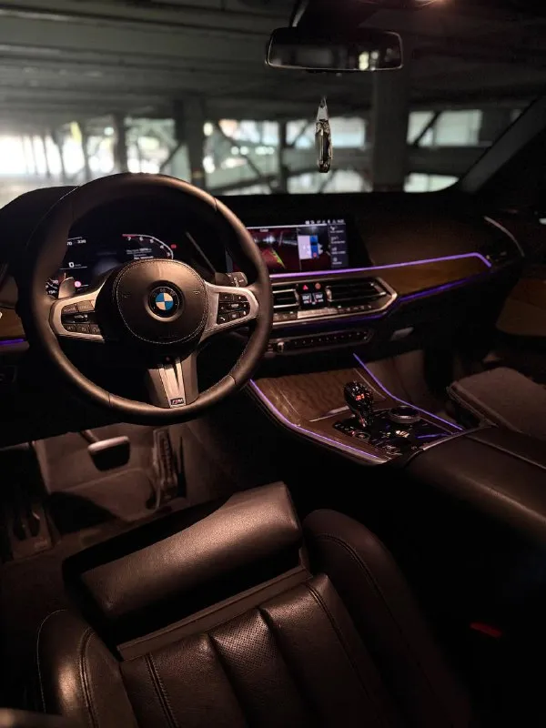 Bmw x5 g05 2018 года 40i b58, пробег 120.000 км. заводской m-pack два комплекта колес r21-r20. сделана предпродажная подготовка керамика полировка и т. д. vin по запросу отправлю цена 5.500 🍋 телефон для связи +79494661298 📲 tg: @sotaqvest 📞 звоните: +7(949)4661298 - фотография - 4