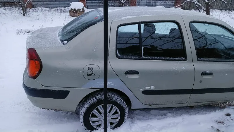 Продам или обмен renault симбол 2003г. двигатель 1.4. 315000км. полная ревизия движка, кпп. замена всех тех. жидкостей (масла, тормозная, антифриз), грм, термостат, радиатор печки, свечи. ходовая: все сайлентблоки, ступичные подшипники, колодки, шаровые, опоры, левый шрус, опоры двигателя. ничего не скрипит, не стучит. минус немного по лкп, гнили нет совсем (оцинкованный). хозяин, оформление любое. без номеров 210000руб. с номерами в лс или +79493917522 📞 звоните: +7(949)3917522 - фотография - 3