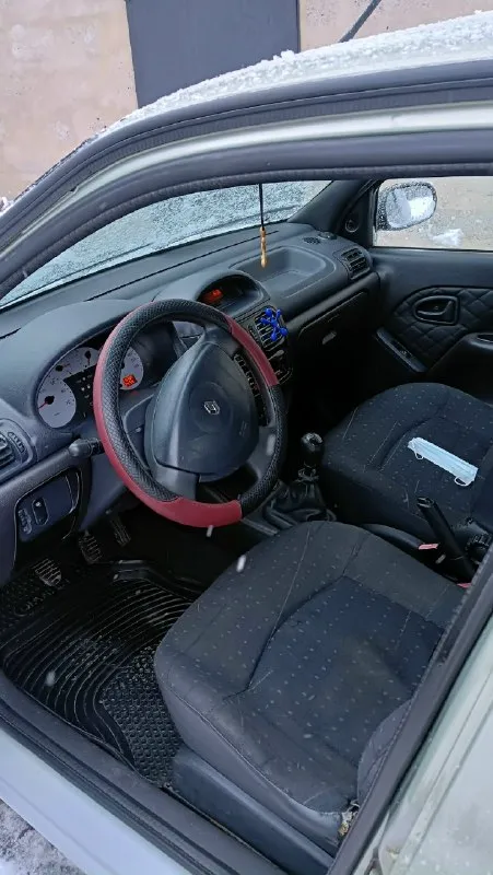 Продам или обмен renault симбол 2003г. двигатель 1.4. 315000км. полная ревизия движка, кпп. замена всех тех. жидкостей (масла, тормозная, антифриз), грм, термостат, радиатор печки, свечи. ходовая: все сайлентблоки, ступичные подшипники, колодки, шаровые, опоры, левый шрус, опоры двигателя. ничего не скрипит, не стучит. минус немного по лкп, гнили нет совсем (оцинкованный). хозяин, оформление любое. без номеров 210000руб. с номерами в лс или +79493917522 📞 звоните: +7(949)3917522 - фотография - 5