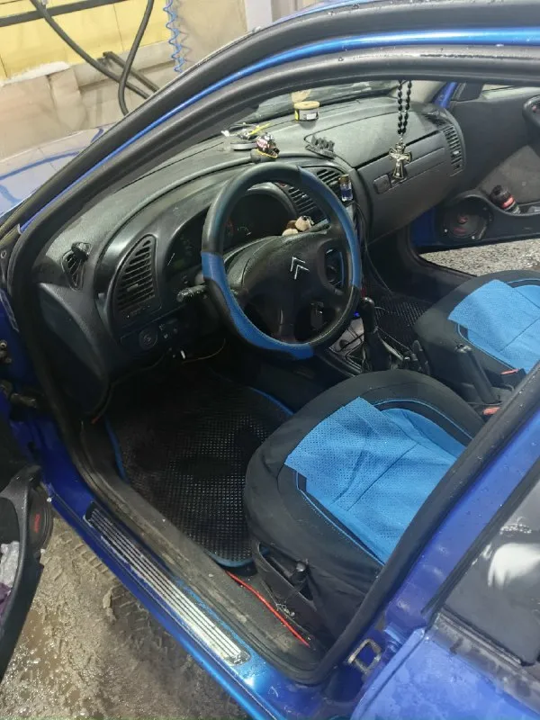 Продам! citroen ксара 1,4 2001 год машина полностью на ходу, кузов не гнилой оцинкованый, мотор на 5 сцепление новое мягкое кпп ни хрустит не выбивает! по ходовке перед менял недавно зад стоит торсионная подвеска! резина зима новая лето отдам с ней салон не убитый не прокуреный! по лкп живая полез лак краску купил начались холода не успел покрасить краску тоже могу отдать! продаю от того что хочу автомобиль болше размерами! по документам кристално чистая! за неё хочу 180 торг уместен осмотр донецк будённовский район! +79495709264 +79493762810 📞 звоните: +7(949)5709264 - фотография - 3