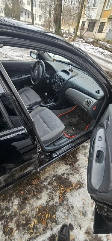 Продам nissan almera classic 1.6 по документам полностью зелёная. работает как часики, ходовая в норме, по кузову есть небольшие нюансы стоит немного приложить руки. вся электроника работает как положено. установлена сигнализация с автозапуском pandora цена 500 000 + торг реальному покупателю. г. донецк звонить или писать в телеграмме +79151567623 📲 tg: andrei semenchenko 📞 звоните: +7(915)1567623 - фотография - 2