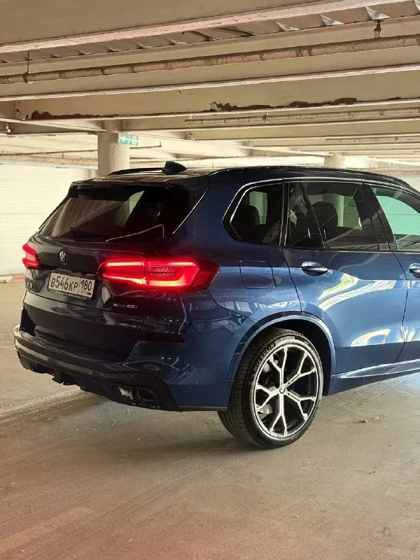 Bmw x5 g05 2018 года 40i b58, пробег 120.000 км. заводской m-pack два комплекта колес r21-r20. сделана предпродажная подготовка керамика полировка и т. д. vin по запросу отправлю цена 5.500 🍋 телефон для связи +79494661298 📲 tg: @sotaqvest 📞 звоните: +7(949)4661298 📞 звоните: +7(949)4661298 - фотография - 2