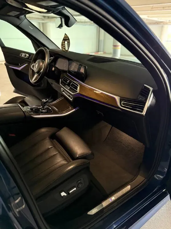 Bmw x5 g05 2018 года 40i b58, пробег 120.000 км. заводской m-pack два комплекта колес r21-r20. сделана предпродажная подготовка керамика полировка и т. д. vin по запросу отправлю цена 5.500 🍋 телефон для связи +79494661298 📲 tg: @sotaqvest 📞 звоните: +7(949)4661298 📞 звоните: +7(949)4661298 - фотография - 5