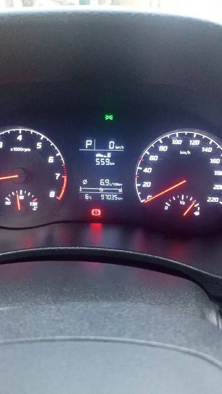 Продаю hyundai solaris (хюндай солярис), 2021 г. в.. акпп. катализатор отшит, прошита. пробег 97000 км, один владелец. ничего делать не нужно. полностью обслужена. без дтп, стекла и окрас полностью родные. цена 1,570 млн. (небольшой торг) +79493339342 - фотография - 6