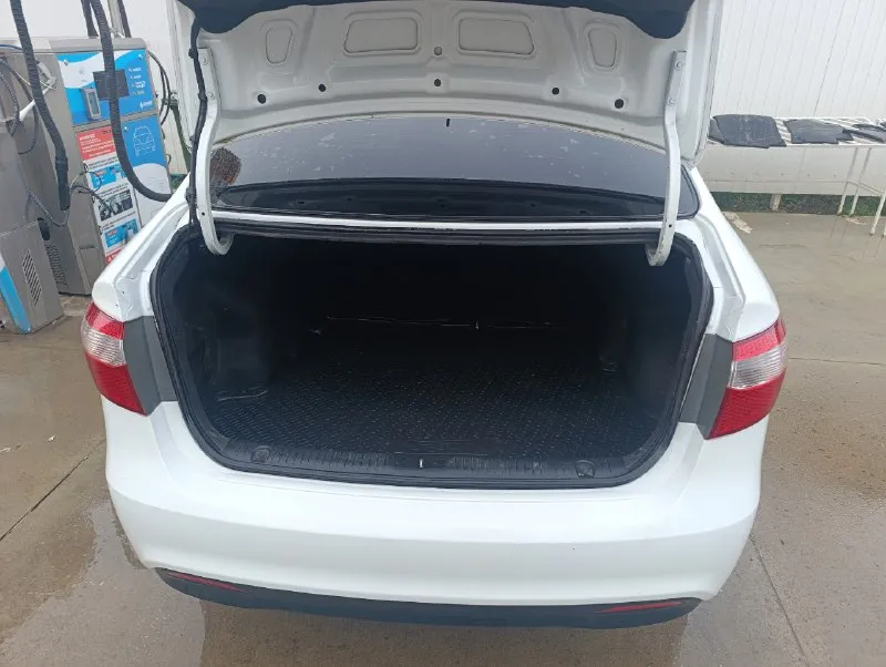 Продажа от собственника:
Kia rio (2012 г. В. ) 🚙
Двигатель: 1.6 123л. С. 🔥
Кпп: механика 5ст 💪
Пробег: 215.800км❤️
Комплектация: максимальная☝️
В комплектации:
-Электростеклоподъёмники в круг ✅
-Климат контроль ✅
-Эл. Усилитель руля ✅
-Мультируль ✅
-Подогрев руля ✅
-Подогрев передних сидений ✅
И многое другое🙂
Машина никогда не подводила, простой, цепной атмосферник в паре с надёжной механикой доставляли без каких-либо проблем даже на дальние расстояния✊
Машина так же своевременно обслуживалась, все расходники менялись вовремя👌
Автомобиль обслужен и готов радовать нового владельца каждый день🤗
Так же отдам комплект летней резины (сезон ещё отходит)
Цена 790.000 т. Р.
Т. +79495771732
📞 Звоните: +7(949)5771732 - фотография - 6