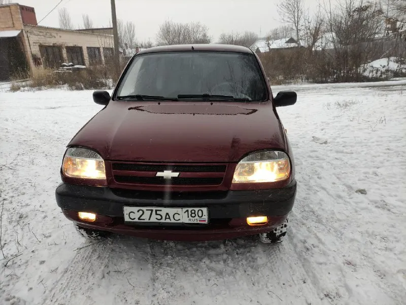 Продам chevrolet niva 2004 год 2 собственника по птс продажа с полным переоформлением побег 137000 п... - фотография
