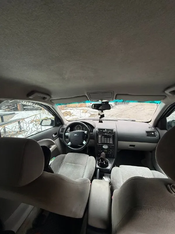 Продам личный автомобиль ford mondeo 3 поколения 2001 года выпуска 1,8 бензин пробег на данный момент 317тыс км комплектация автомобиля: подогрев передних сидений лепестки управления головным устройством 4 стеклоподьёмника с доводчиками климат контроль задние парктроники обогрев заднего, переднего и боковых зеркал дополнительно установленно: головное устройство teyes видеорегистратор снимающий как переднюю часть автомобиля так и заднюю камера заднего вида так же при покупке автомобиля было обработано полностью днище автомобиля освещение автомобиля стоят дорогие линзованные bi-led так же имеются противотуманные фары автомобиль обслуживался только на сто ford в донецке масло ликви молли 5w40 при каждой замене масла естественно менялись все фильтра по мотору, коробке и ходовой никаких нареканий нет единственное нужно уделить внимание переднему и заднему бамперу на фото всё видно цену вижу 380 с реальным покупателем торг автомобиль находится в донецке 📞 звоните: +7(949)5111606 - фотография - 3