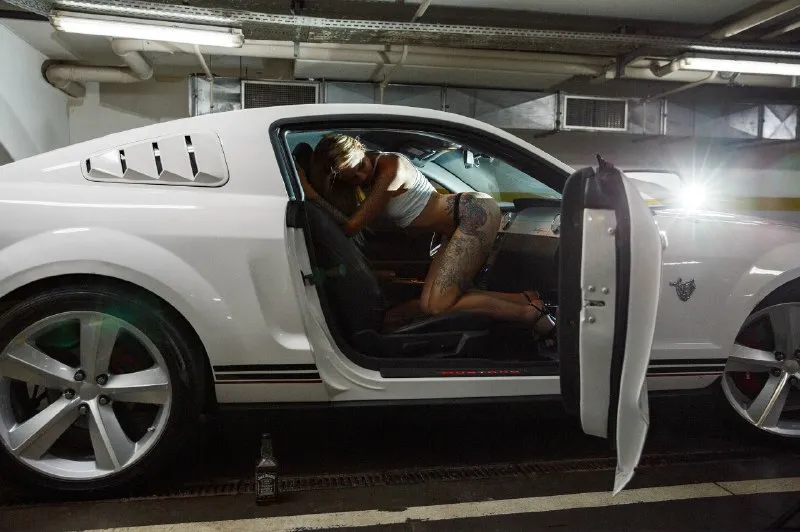 Восстановили полностью, при покупке данной модели вы заражаетесь болезнью (mustang). симптомы: вы потратите все свои не свои деньги на эту машину, будете постоянно делать её лучше, будете менять диски, значки, салон, двигатель и многое другое и так далее. и когда, вы очередной раз все сделаете, что запланировали и тут в вновь наступит огорчение, потому что этого будет мало! вам будет хотеться еще и еще, и еще, а когда делать будет нечего, вы будете целыми днями ходить и думать, что бы еще сделать или заказать :) каждый раз, делая что-то крутое в этой машине, я говорю себе (ещё вот это вот сделаю и всё будет идеально). но увы, чем дальше, тем больше болезнь прогрессирует потому решили продать! двигатель 4.0 бензиновый, 213 л. с. автоматическая коробка передач задний привод машина 2009 года выпуска цена 3 000 000 (торг) тел +8949 39 83 206 📞 звоните: +7(949)3983206 - фотография - 4