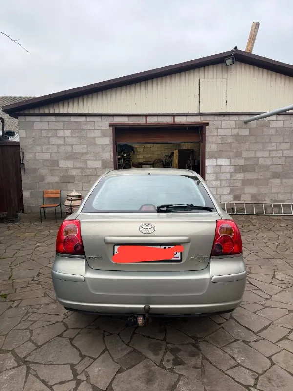 Продам тойоту авенсис 2006 год выпуска мотор 2.0 дизель, коробка механика, по кузову ржавчины нет, есть потертости в ходе эксплуатации, техническая часть в порядке пробег 230 тыс км по документам 2ой владелец, брали по месту цена 750 т. р, торг уместен связь +79496406335 +79902136335 осмотр мариуполь - фотография - 3