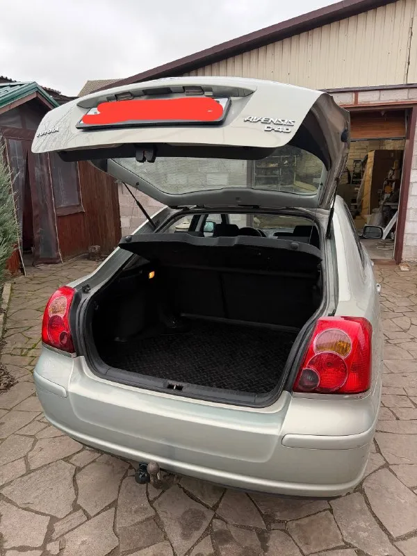 Продам тойоту авенсис 2006 год выпуска мотор 2.0 дизель, коробка механика, по кузову ржавчины нет, есть потертости в ходе эксплуатации, техническая часть в порядке пробег 230 тыс км по документам 2ой владелец, брали по месту цена 750 т. р, торг уместен связь +79496406335 +79902136335 осмотр мариуполь - фотография - 5