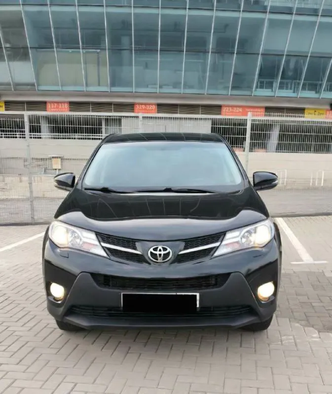 Toyota rav4 2014 год двигатель 2.0 бензин коробка автомат пробег 185 тыс. км автомобиль в отличном с... - фотография
