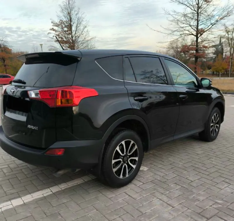 Toyota rav4 2014 год двигатель 2.0 бензин коробка автомат пробег 185 тыс. км автомобиль в отличном состоянии, без дтп, автотека зелёная вложение абсолютно не какого не требует! чистый ухоженный салон, готов на любые проверки с вашей стороны! есть всё для комфортного вождения! двух зонный климат датчик света и дождя подогрев сидений круиз контроль, бортовой компьютер, камера заднего вида, и т д. с документами всё в порядке, продажа с полным переоформлением мрэо 💯 г. донецк 🎁🎁🎁🎁🎁🎁🎁🎁🎁🎁 цена 1.600.₽ звоните остальное по номеру телефона 📞 +7(949)4660985 📞 +79498307562 📞 звоните: +7(949)4660985 - фотография - 4
