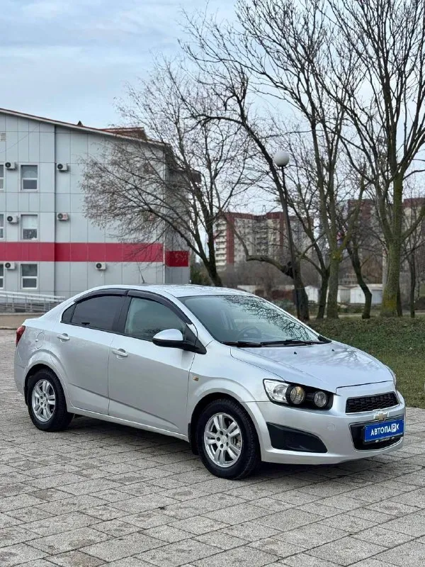🚘 chevrolet aveo t300 💰цена: 610 000р 🏢город: мариуполь 📅год выпуска: 2013 ⚙️двигатель: 1.6 ⛽топливо... - фотография