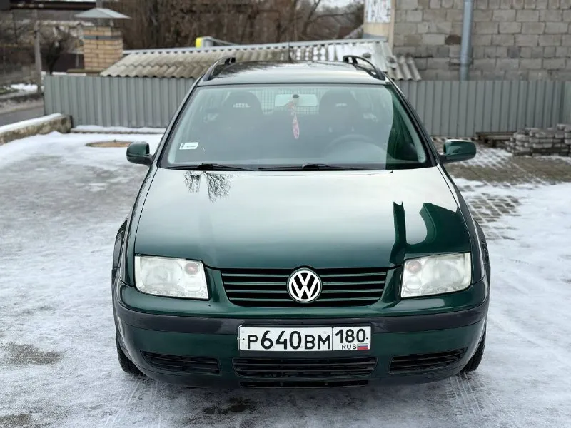 В продаже volkswagen bora год выпуска 2000 стоит самый простой и надёжный мотор 1.6 mpi авто пригонялось из германии с того времени в одних руках мотор коробка все работает идеально ходовая часть вся обслужена два комплекта резины днище в отличном состоянии кузов в хорошем состоянии как на фото масла фильтра все менялось во время пробег родной 260 тсч цена 485 000 не большой торг все вопросы по телефону +79495098886 - фотография - 3