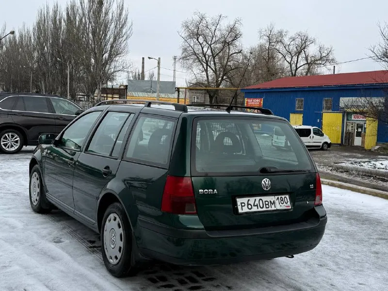 В продаже volkswagen bora год выпуска 2000 стоит самый простой и надёжный мотор 1.6 mpi авто пригонялось из германии с того времени в одних руках мотор коробка все работает идеально ходовая часть вся обслужена два комплекта резины днище в отличном состоянии кузов в хорошем состоянии как на фото масла фильтра все менялось во время пробег родной 260 тсч цена 485 000 не большой торг все вопросы по телефону +79495098886 - фотография - 7