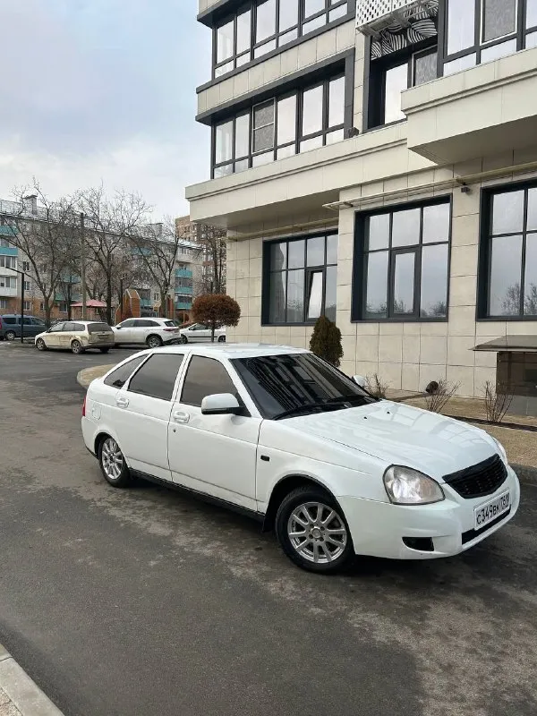 Продам ваз приору 2010 год, двигатель 1.6 16 клапанов 126й, кпп механика 7 ряд, пробег 230 к родной... - фотография