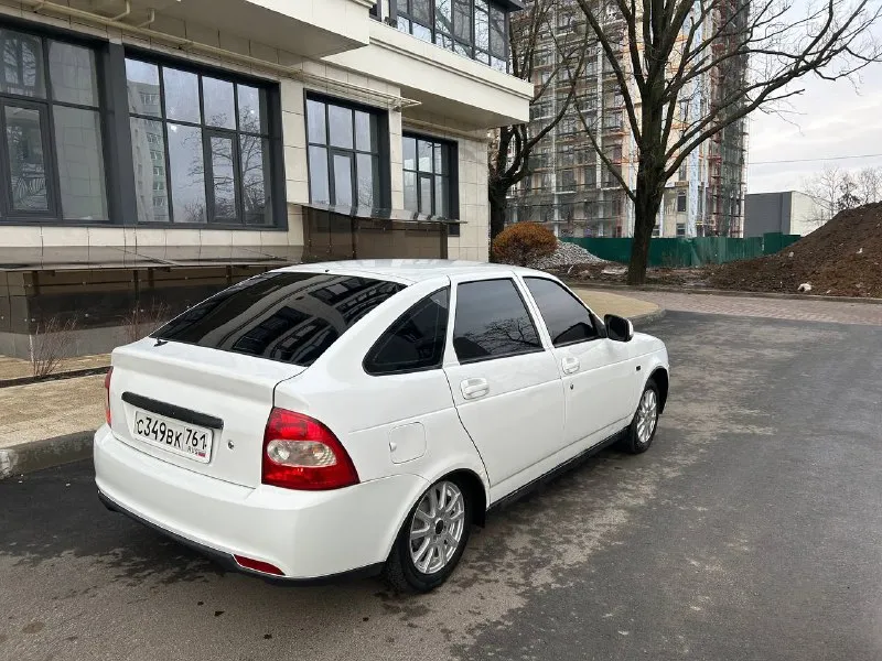 Продам ваз приору 2010 год, двигатель 1.6 16 клапанов 126й, кпп механика 7 ряд, пробег 230 к родной указан автотекой, из последнего было заменено ремень грм ролики помпа, масла антифриз, ходовая часть dmfi, вся перебрана, едет мягинко тихо и бодро, усилитель руля элькростекло подъемники, музыка тонировка, новая зимняя резина летняя в комплект отдам к машине, по кузову возрастные нюансы присутствует с документами полный порядок цена 265.000 тел +79490371812 мариуполь - фотография - 6