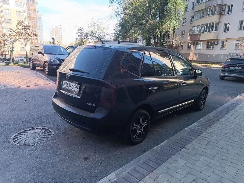 ‼️Продам‼️
✅️Kia carens 2008г
➖️Двигатель 2.0
➖️Пробег 294км
➖️Вид топлива дизель
➖️Коробка передач механика
➖️Зелёная автотека
- В отличном состоянии, с возврастными нюансами
- Пробег оригинальный!
- Птс оригинал!

Надёжный и вместительный семейный минивэн в отличном состоянии!!! Вложений не требует, торг уместен, технически без нареканий. Продажа с обязательным переоформлением. Документы в порядке. Надёжный и вместительный семейный минивэн в отличном состоянии!!! Вложений не требует,
Цена 600000

+79497169195 - фотография - 4