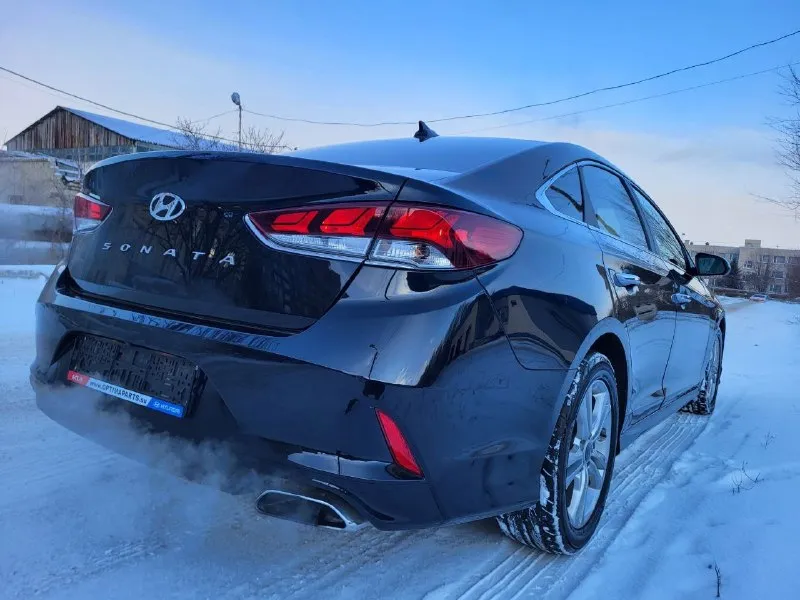 Продам hyundai соната,2017 года, двигатель 2.4 бензин обычный атмосферник, пробег 75000 миль, 4 электростеклоподъемника, мультируль, кнопка старт-стоп, подогрев сидений, кожаный салон, подогрев зеркал, подогрев лобового стекла. хороший чистый и ухоженный салон. автомобиль пригонялся из америки, автомобиль обслужен. документы в полном порядке. цена 1.650000₽. осмотр в г. алчевск. кого заинтересовал - остальная информация по телефону +79591809356 телеграмм, вотсап 📞 звоните: +7(959)1809356 - фотография - 5