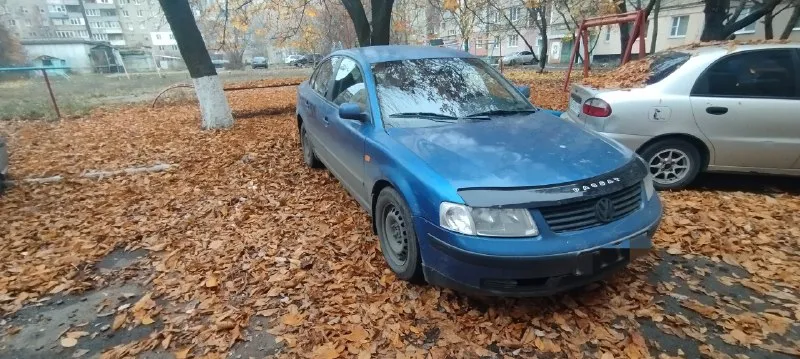 Продам passat b5 1998г. в 1.8 турбо, в не плохом состоянии, ходовка перебрана, двс работает ровно, работает хорошо, едет бодро, по лкп на 3, кузов не гнилой, масла везде заменены. цена 300 г. макеевка +79498078040 📞 звоните: +7(949)8078040 - фотография - 4