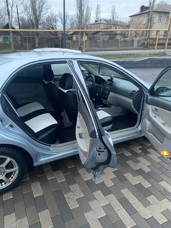 💥Продам kia cerata 2006г💥
Машина в поддержаном состоянии, от собственника.
Кпп мех.
Двигатель 1.6 передний привод
Ходовая в хорошем состоянии
Электро стеклоподъёмники, зеркала
Подогрев заднего стекла
Аbs
Пробег 233000
Ухоженный, просторный автомобиль без вложений
Цена 550000 торг у капота, до победы. 🔥🔥🔥
+79591049773 В любое время
📞 Звоните: +7(959)1049773 - фотография - 5