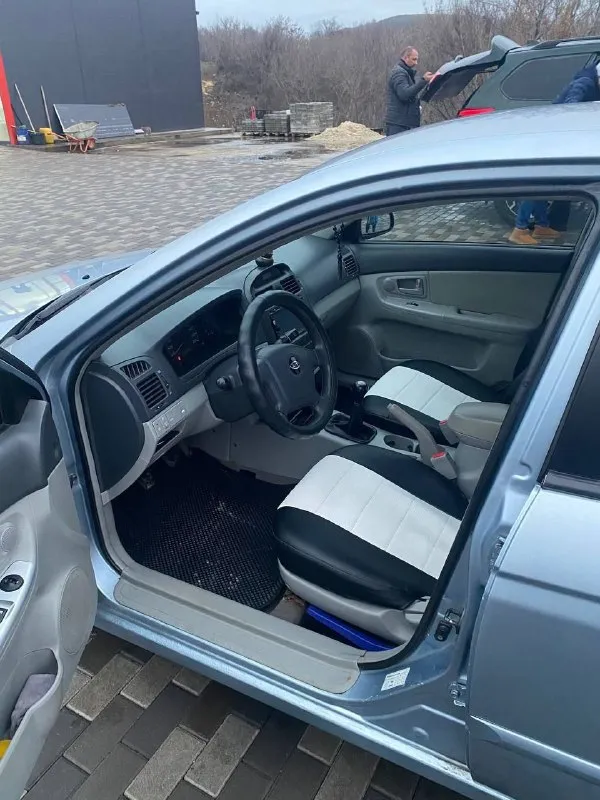 💥Продам kia cerata 2006г💥
Машина в поддержаном состоянии, от собственника.
Кпп мех.
Двигатель 1.6 передний привод
Ходовая в хорошем состоянии
Электро стеклоподъёмники, зеркала
Подогрев заднего стекла
Аbs
Пробег 233000
Ухоженный, просторный автомобиль без вложений
Цена 550000 торг у капота, до победы. 🔥🔥🔥
+79591049773 В любое время
📞 Звоните: +7(959)1049773 - фотография - 7