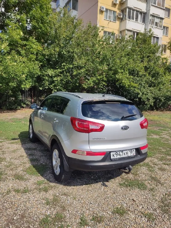 Продам kia sportage 2.0 механика полный привод. Хозяин по документам. Пробег 283 тысячи. По кузову в отличном состоянии. Масло не расходует ни грамма. Полный привод работает как надо. Есть датчик света, дождя, подогрев всех сидений, климат и круиз контроль, блютуз, подогрев и складывание зеркал. Хорошая резина. На машине поменяны подушки двигателя, масло в двигателе, клапанная крышка, тормозные диски. Цена 1млн.50 тысяч.
+79595707293
📞 Звоните: +7(959)5707293 - фотография - 4