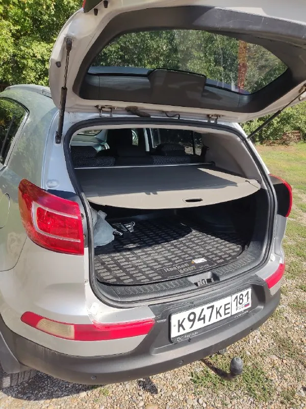 Продам kia sportage 2.0 механика полный привод. Хозяин по документам. Пробег 283 тысячи. По кузову в отличном состоянии. Масло не расходует ни грамма. Полный привод работает как надо. Есть датчик света, дождя, подогрев всех сидений, климат и круиз контроль, блютуз, подогрев и складывание зеркал. Хорошая резина. На машине поменяны подушки двигателя, масло в двигателе, клапанная крышка, тормозные диски. Цена 1млн.50 тысяч.
+79595707293
📞 Звоните: +7(959)5707293 - фотография - 7