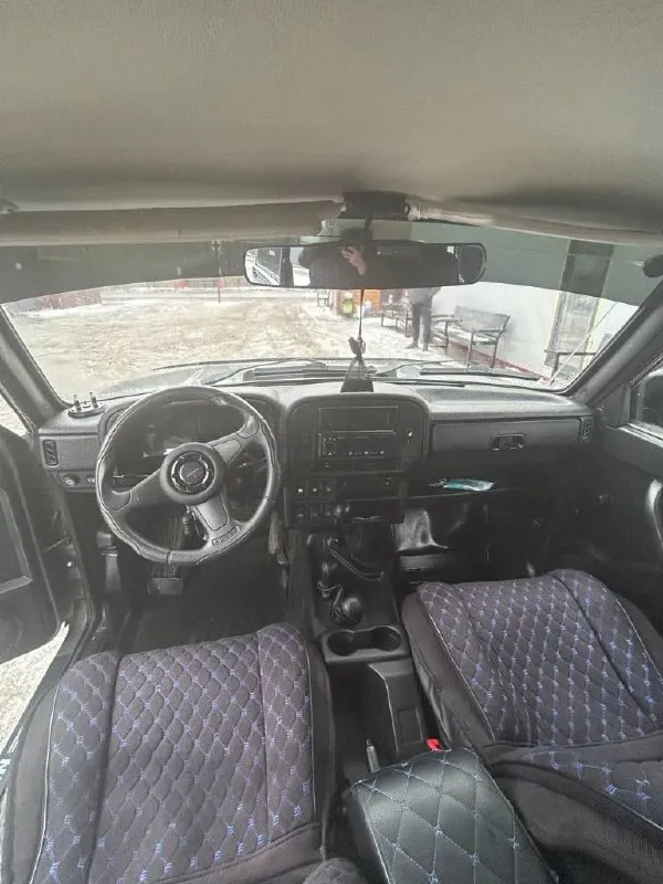 Продам niva 2131 4x4, 2011 год, пробег 65 т. км! автомобиль в очень хорошем состоянии, без вложений! пробег оригинальный, автотека зелёная, там все видно. - гур, новая приборка с бортовым компьютером, свежие r15 диски и новая зимняя резина. - усиленные бампера, зеркала гранта, багажник на крышу, дополнительный свет в виде люстры и фонаря заднего хода на крыше. - свежая оптика в круг, освежался салон, новая торпеда и пластик в багажнике, подсветка в ноги всех 4 сидений, средняя музыка и ещё много чего. в машину вложено очень много средств и времени! цена 610 000₽ торг по факту при встрече. машина в городе торез, все вопросы +79493904336 📞 звоните: +7(949)3904336 - фотография - 4