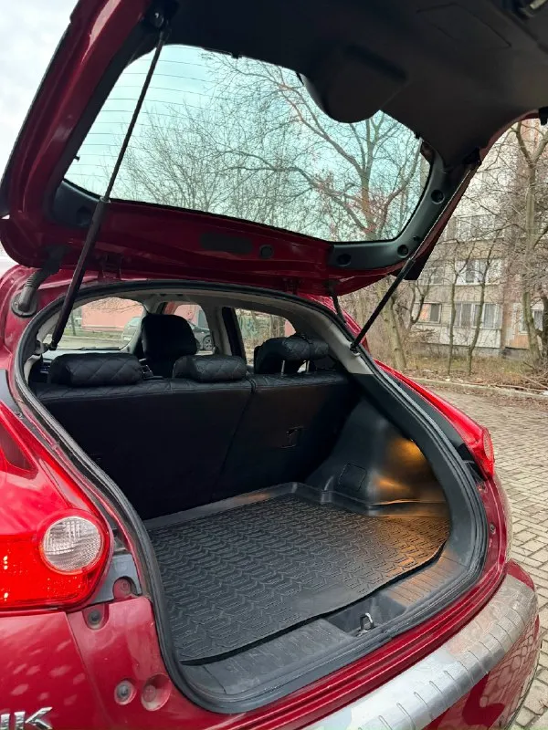 Продам juke -2013г -двигатель :1.6 -автомат -пробег -141217km -состояние :отличное, сел и поехал я -собственник, с документами всё в порядке 1.250.000 макеевка +7949-022-93-31 📞 звоните: +7(949)0229331 - фотография - 4