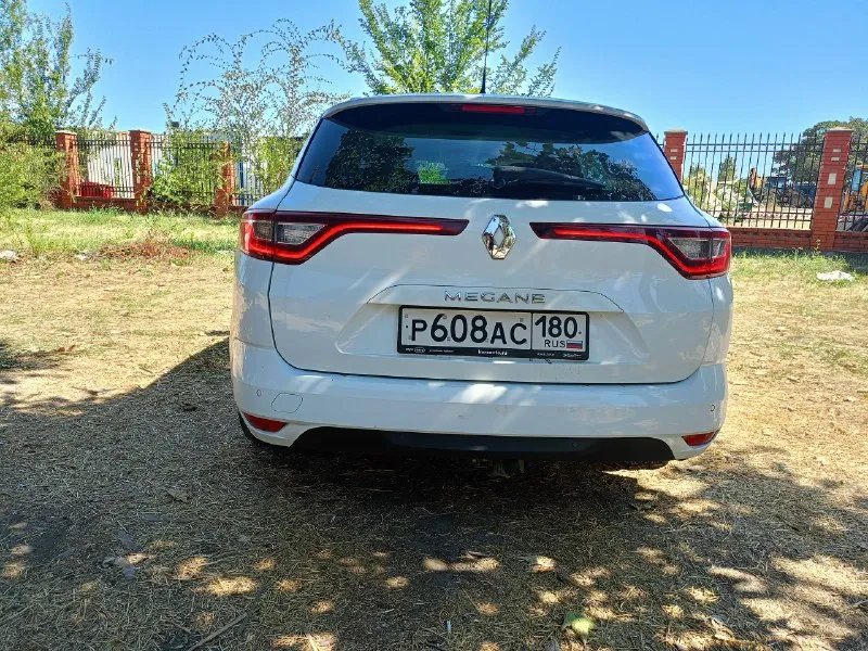 Продам renault mégane iv 2018 год двигатель 1,5 турбо дизель, очень экономичный автомобиль. недавно... - фотография