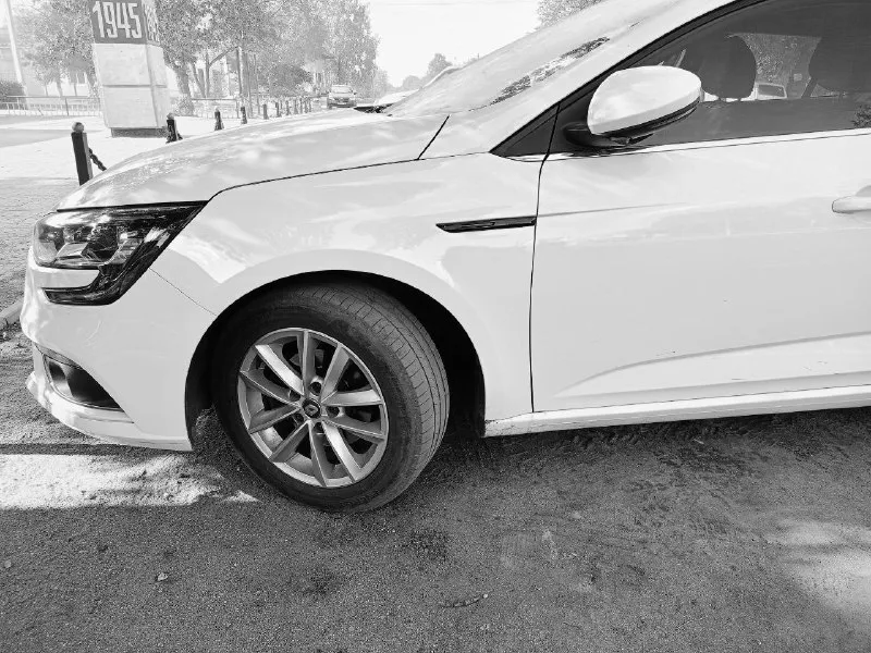 Продам renault mégane iv 2018 год двигатель 1,5 турбо дизель, очень экономичный автомобиль. недавно перебрал всю ходовую, поменял ремень грм со всеми роликами, масла и жидкости поменяны. цена 1,400000- торг. возможен обмен на что-то равноценное либо на что-то дороже с моей доплатой. продажа от собственника не перекуп!!+79490940038 телеграмм, ватсап 📞 звоните: +7(949)0940038 - фотография - 3