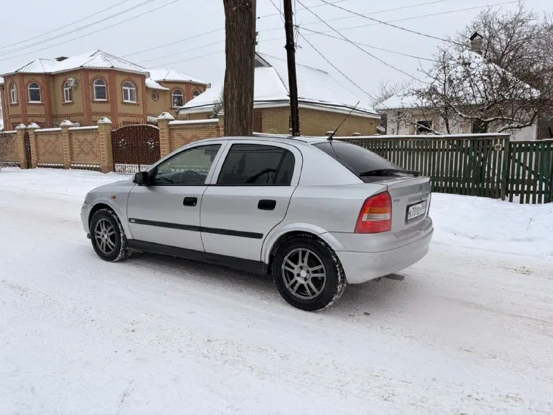 Продам живой опель астра в идеальном состояние вложина не мало сил и денег на отличном ходу работает исключительно все кандей дует печка жарит пороги днище целое без проблем ц 360 т р торг строчка тел +79494792653 иван - фотография - 3