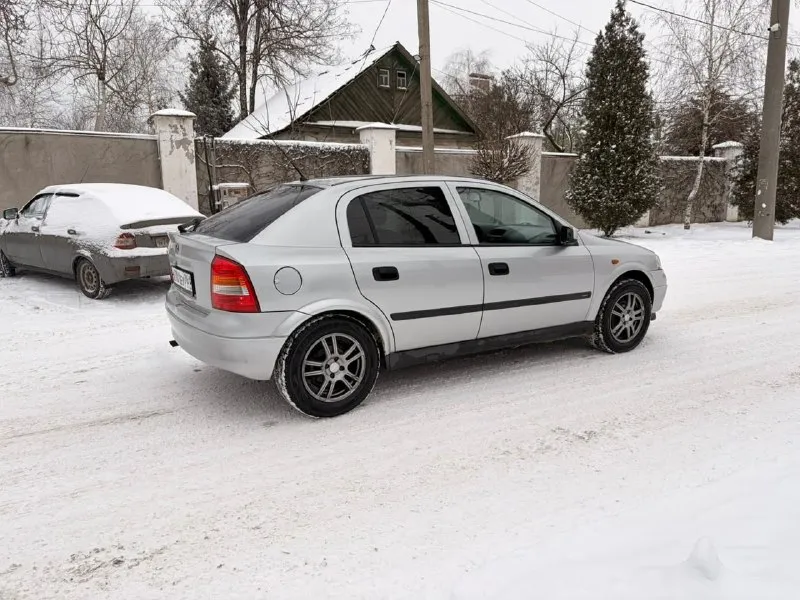 Продам живой опель астра в идеальном состояние вложина не мало сил и денег на отличном ходу работает исключительно все кандей дует печка жарит пороги днище целое без проблем ц 360 т р торг строчка тел +79494792653 иван - фотография - 6