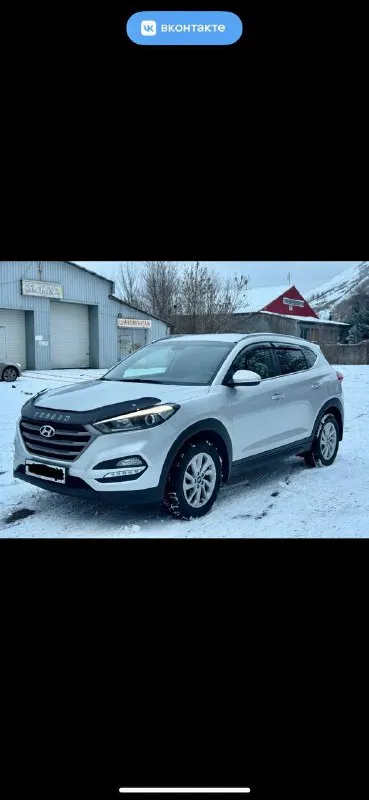 Hyundai tucson официал 2018 год выпуска двигатель 2.0 бензин коробка автомат пробег родной 121 тыс. км автомобиль в отличном состоянии, кузов не бит, не крашен, весь в заводском окрасе ! двигатель работает как часики, коробка переключает как надо, вообщем авто без вложения ! богатая комплектация бесключевой доступ (start-stop) роздельный климат-контроль, круиз-контроль, датчики света, и дождя, подогревы всех сидений, и стекл, подогрев руля, большой монитор с камерой заднего вида, carplay, громкая связь, сигнализация starline с автозапуском и многое другое. с документами полный порядок любой вид оформления ! г. донецк цена 1.945 тыс. ₽ звоните остальное по +79495210885 телеграмм +79494006791 📲 tg: r. b 📞 звоните: +7(949)5210885 - фотография - 4