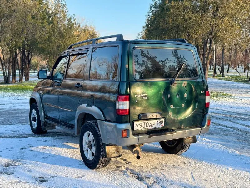‼️продам‼️ 🚘марка: уаз patriot ⚙️двигатель 2.7 📦кпп: механика ⛽️вид топлива: газ/бензин 📅год выпуска: 2006 💴цена: 550.000 рублей 🛞пробег:180.000 км 📝описание: состояния отличное! вопще без вложений, вся обслужена один хозяин по факту и в птс, машина грязи не видела только городской режим, всё работает без нареканий ! новая резина 🛞 документы в полном порядке ! газ вписан ! • эл стекло подъёмники всех дверей •усилитель руля •подогревы сидений • мультимедия usb aux bluetooth •противотуманные фары 📍•город мариуполь 📞 звоните: +7-949-730-93-61 - фотография - 4