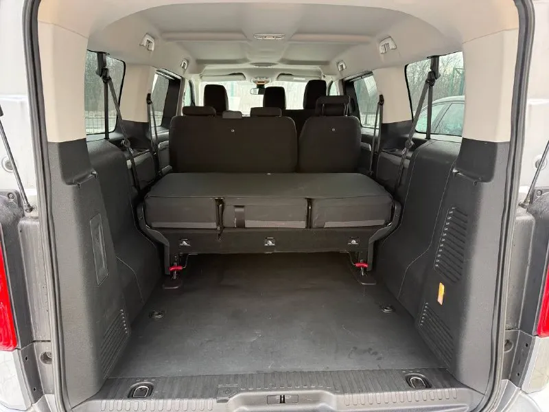 Citroen jumpy spacetour год:2020 двигатель:1.5t дизель кпп: механика привод: передний пробег:149000км цена:2500000₽ 📞 🇷🇺 звоните: +79496107823 - фотография - 8