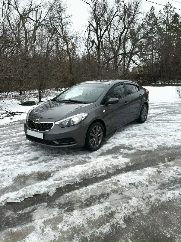 🚘Продам kia cerato 3 🔥780.000₽🔥 ✅двигатель 1.6 (130л. С) ✅механическая 6-ти ступенчатая коробка передач 📆2013 год. 📈пробег 233.000 км. 👍автомобиль технически в прекрасном состоянии! - двигатель работает ровно, не дымит, не троит, тяга отличная - мкпп также без нареканий, все передачи включаются четко и мягко - по ходовой части все сделано, едет мягко, без посторонних шумов - салон чистый и опрятный(ничего не скрипит) - по кузову есть мелкие косячки, на езду не влияют ✅ за последнее время заменено радиатор печки обслужена ходовая, в том числе и тормоза выполнена ревизия стартера и генератора недавно сделано то(масла свечи фильтра) установлена андроид магнитола с блютусом сигнализация с автозапуском юридически чистая, по желанию могу присутствовать в мрэо при переоформлении торг присутствует связь↙️ ☎️ +7 (949) 363-49-03 если не дозвонитесь, пишите в телеграмм 👇 📲+7 (949) 332-79-11 осмотр г. Донецк
📞 Звоните: +7(949)3634903 - фотография - 2